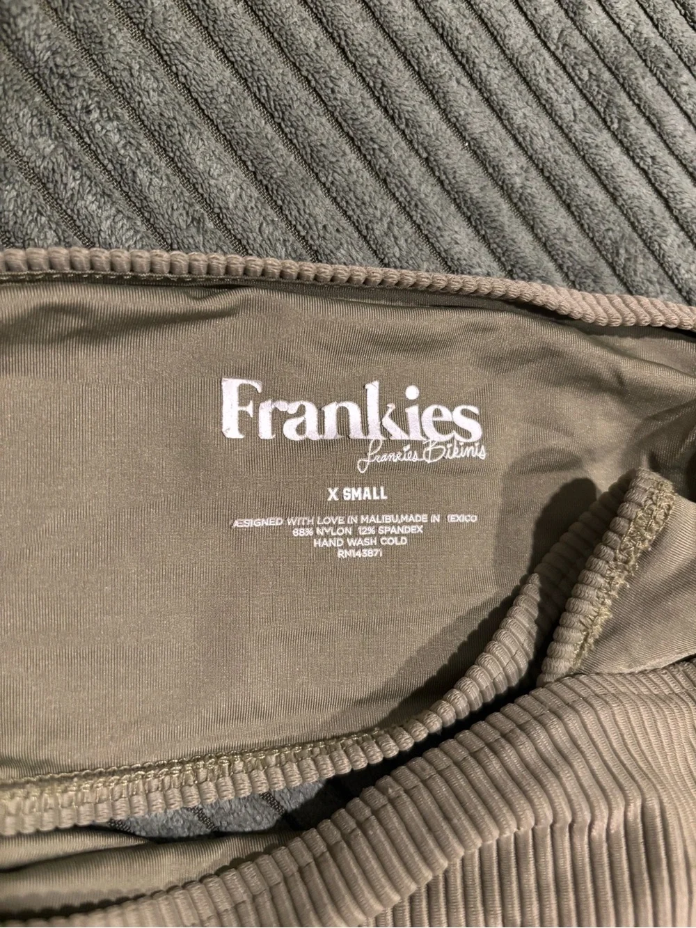 Women's Frankie's Bikini Top